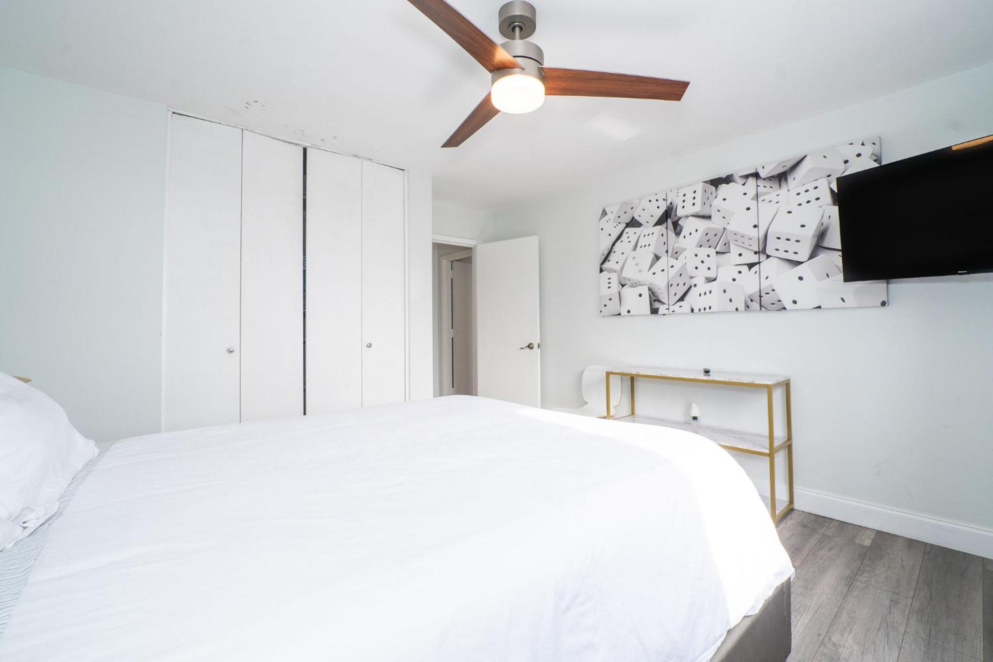 Just Renovated 3 Br/2Bath/ Parking+ Downtown View Apartamento Atlanta Exterior foto